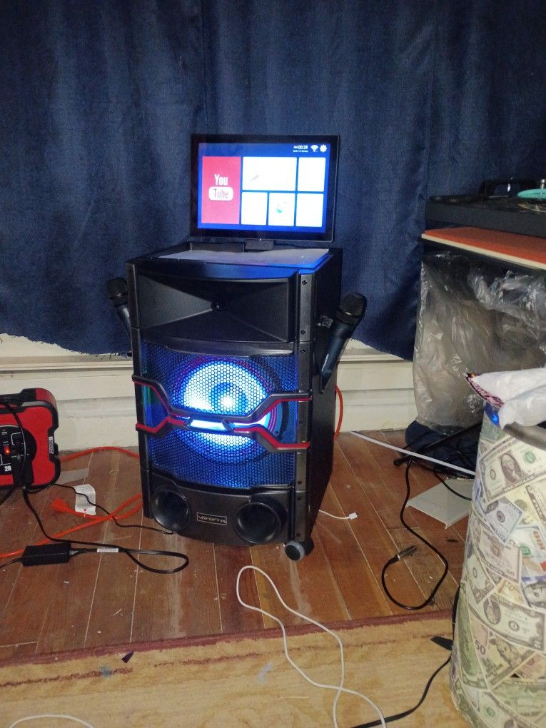 Voco Pro Karaoke Machine