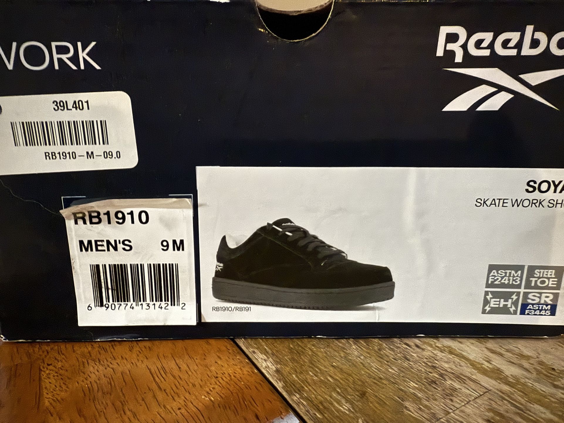 Men’s Reebok Steel Toe Shoe Size 9