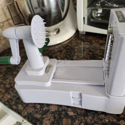 Zoodler Zucchini Noodle Maker