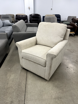La-Z-Boy Ferndale Swivel Gliding Chair - Delivery and Financing Available