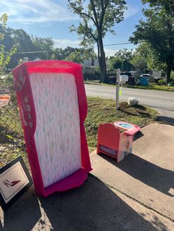 Toddler floor beds
