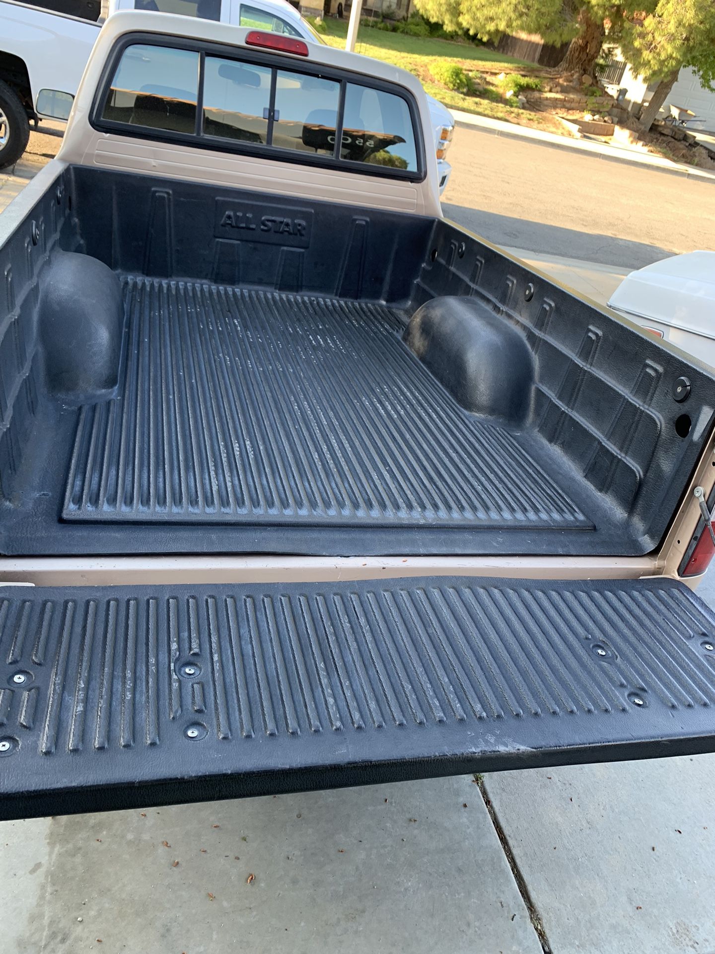 Toyota Tacoma  Bed Liner 