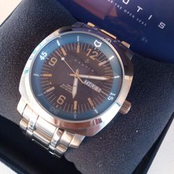 Nautis Stealth Watch. Swiss Made