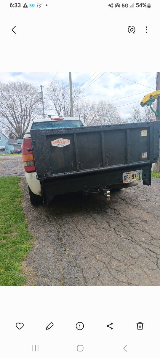 Liftgate