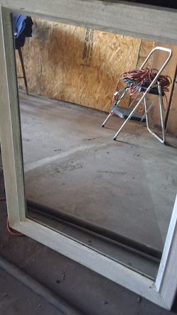 Hanging mirror