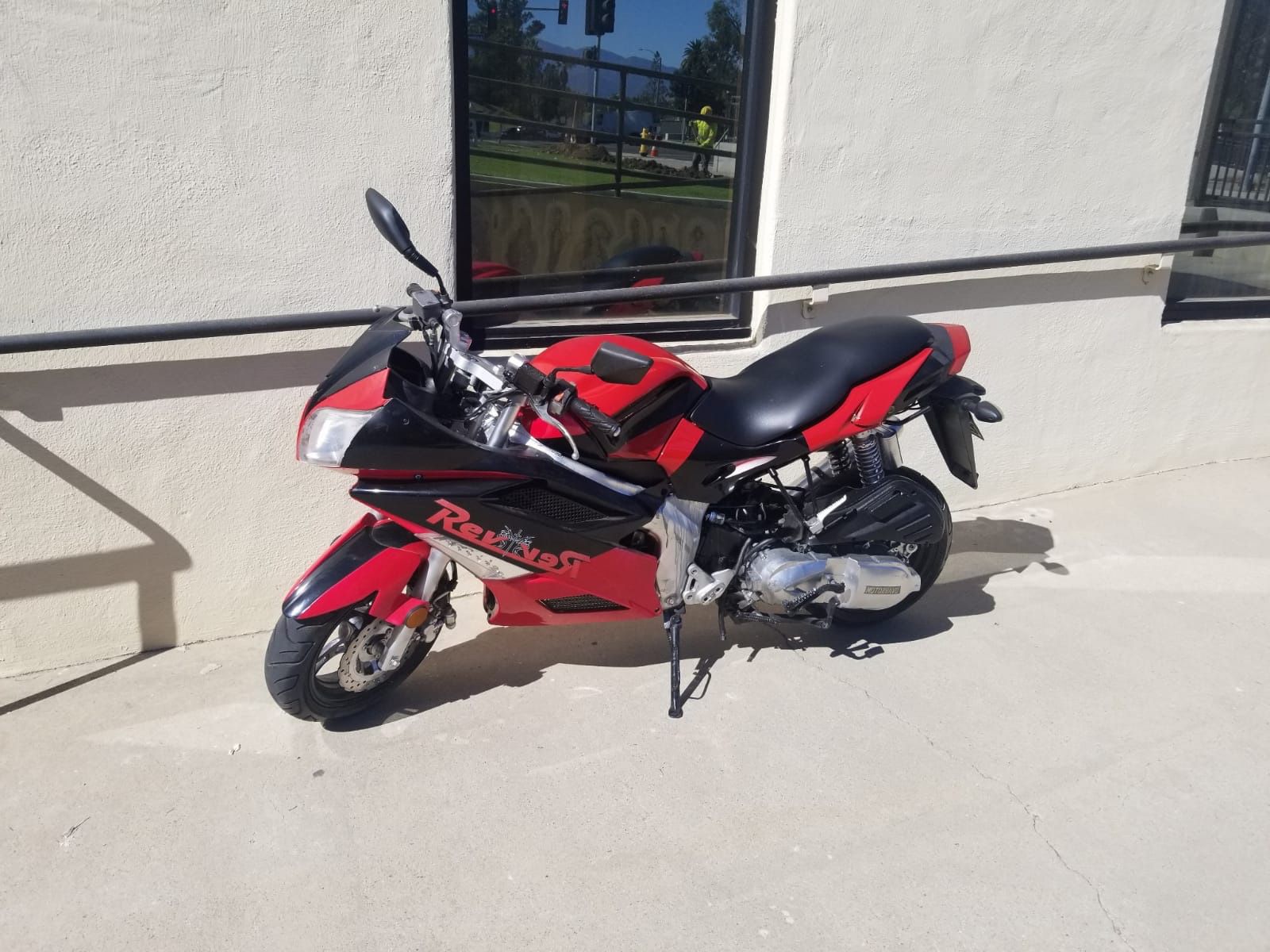 Motorbike scooter