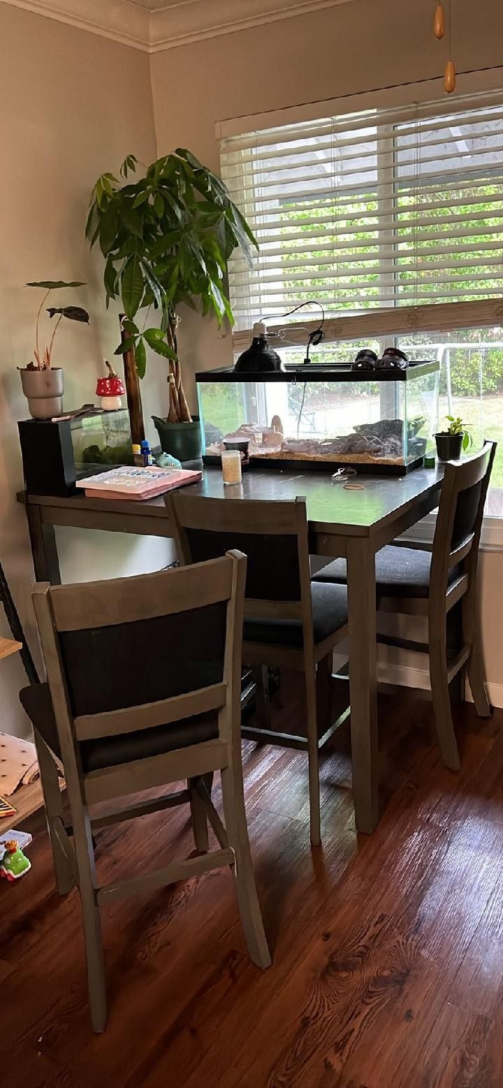Dining Table 3 Chairs