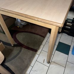 Table With Wheels