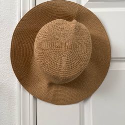 Wide Brim Straw Sun Hat