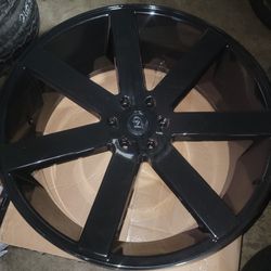 24in Black 7 Spoke Wheels. 6x 5x5 Bolt Pattern