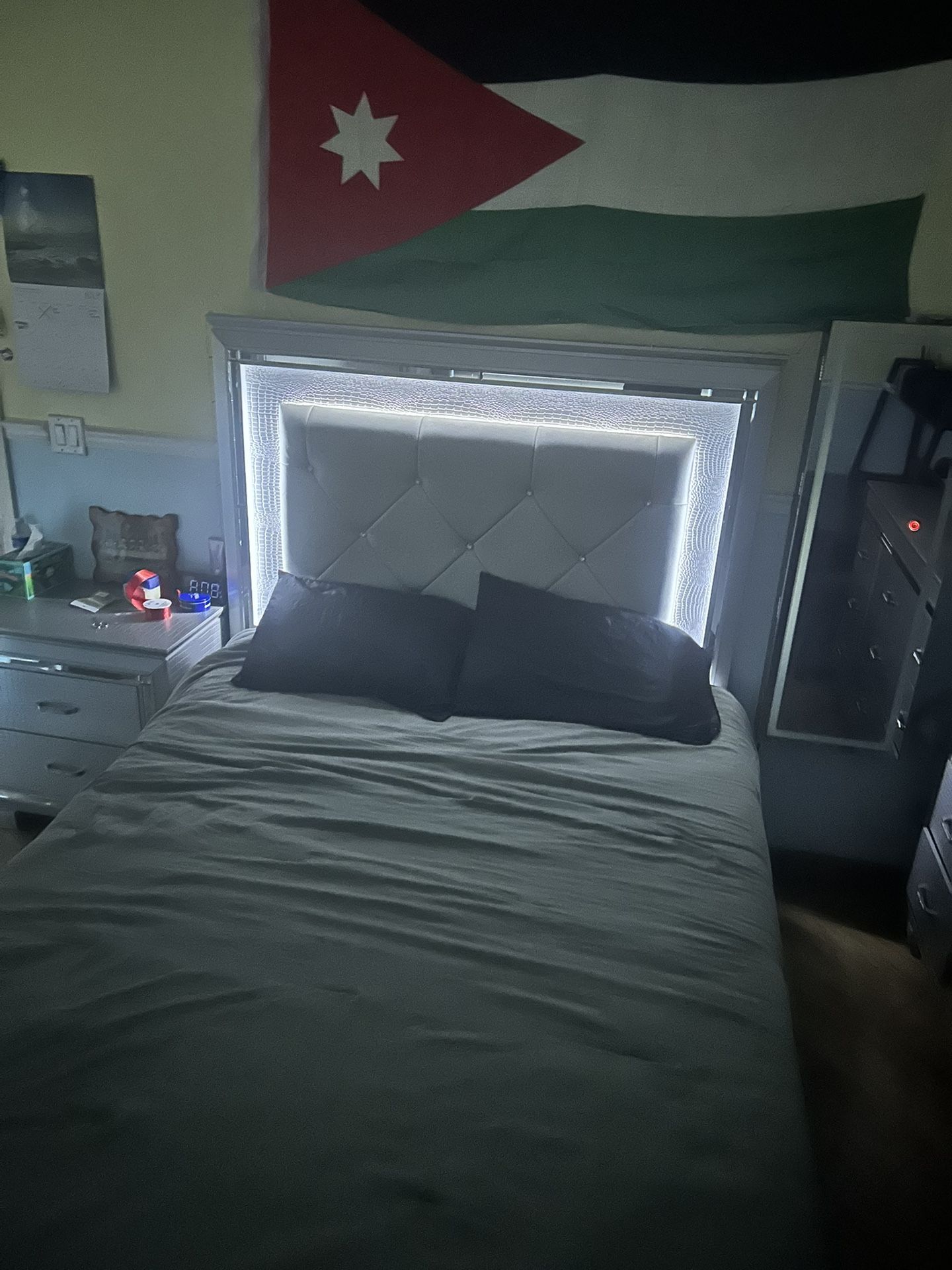 Elegant Bed Set (Have whole set)