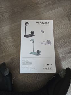 Multifunctional Wireless Charger with Desk Lamp