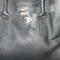 Ex. Large Saffiano Leather Micheal Kors Black W/ Silver Accents
