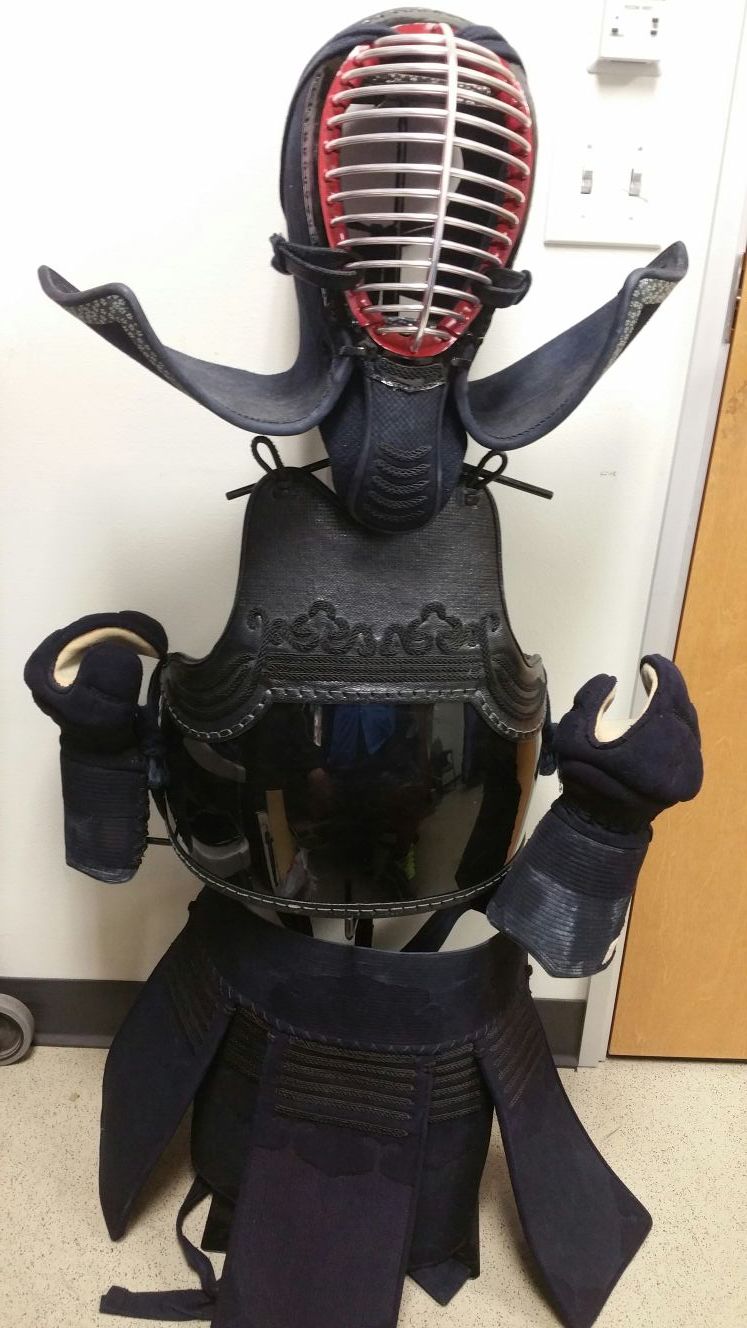 E-Bogu Kendo Bogu Armor w/ bogu Stand, Hakama and Keikogi