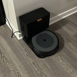 Roomba i5 combo Vacuum 