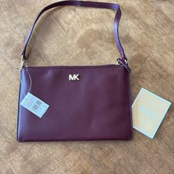 Michael Kors Wristlet/clutch