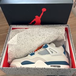 Air Jordan 4 Military Blue Size 11