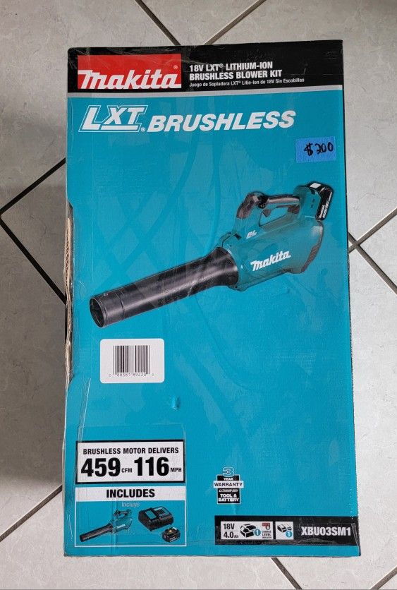 Makita Blower Kit (BATTERY CHARGER included) XBU03SM1