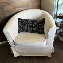 Accent chair