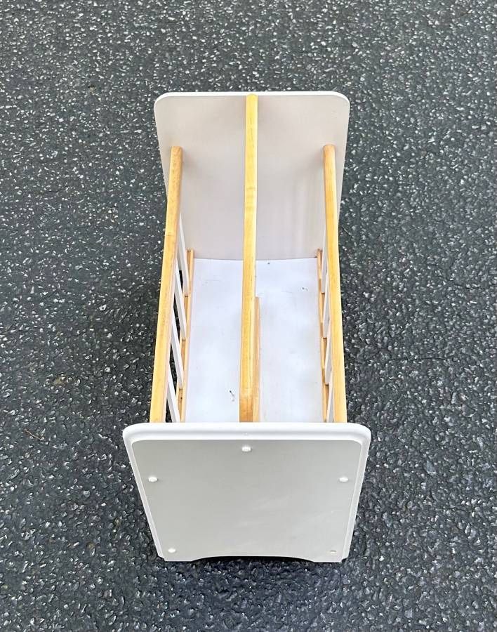 Good Wood Magazine Book Holder Rack Made In Taiwan ROC