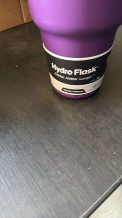 Brand new 40 oz Hydro Flask
