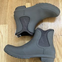 Uggs Size 5.5 