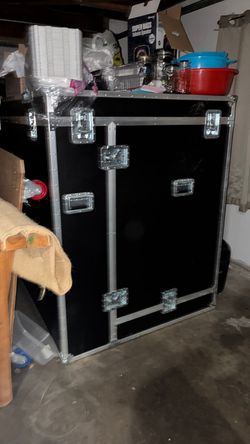 Box to put stuff in