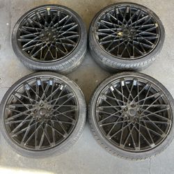 20 “ 2 Piece Mossa’s $300