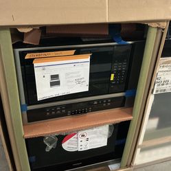 New Frigidaire GALLERY 30-Inch 4.5 Cu Ft Built-In Combination Oven With Self -Clean Oven