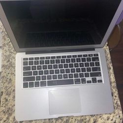 MacBook Air, silver