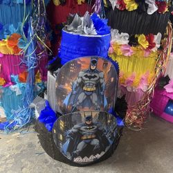 Batman Tower Pinata With Balls 