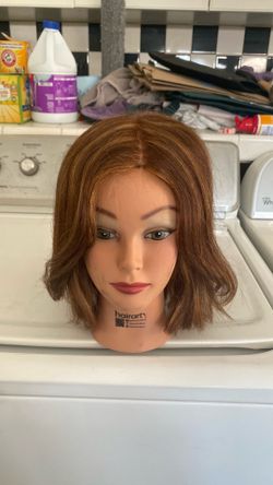 Mannequin head