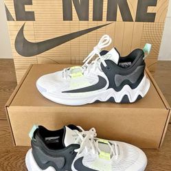 Nike Giannis Immortality 2 White Green Volt Basketball Shoe Size 13 Sneaker
