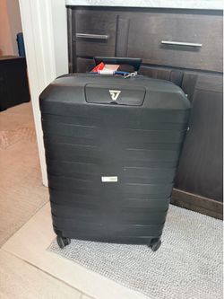 Suitcase medium size