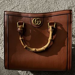Gucci diana bag
