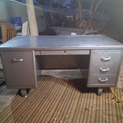 $3,000 Vintage 1940's Tanker Desk 