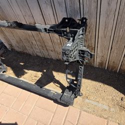 AUDI Q7 OEM RADIATOR SUPPORT 