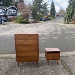 Solid Wood Dresser And Nightstand Set