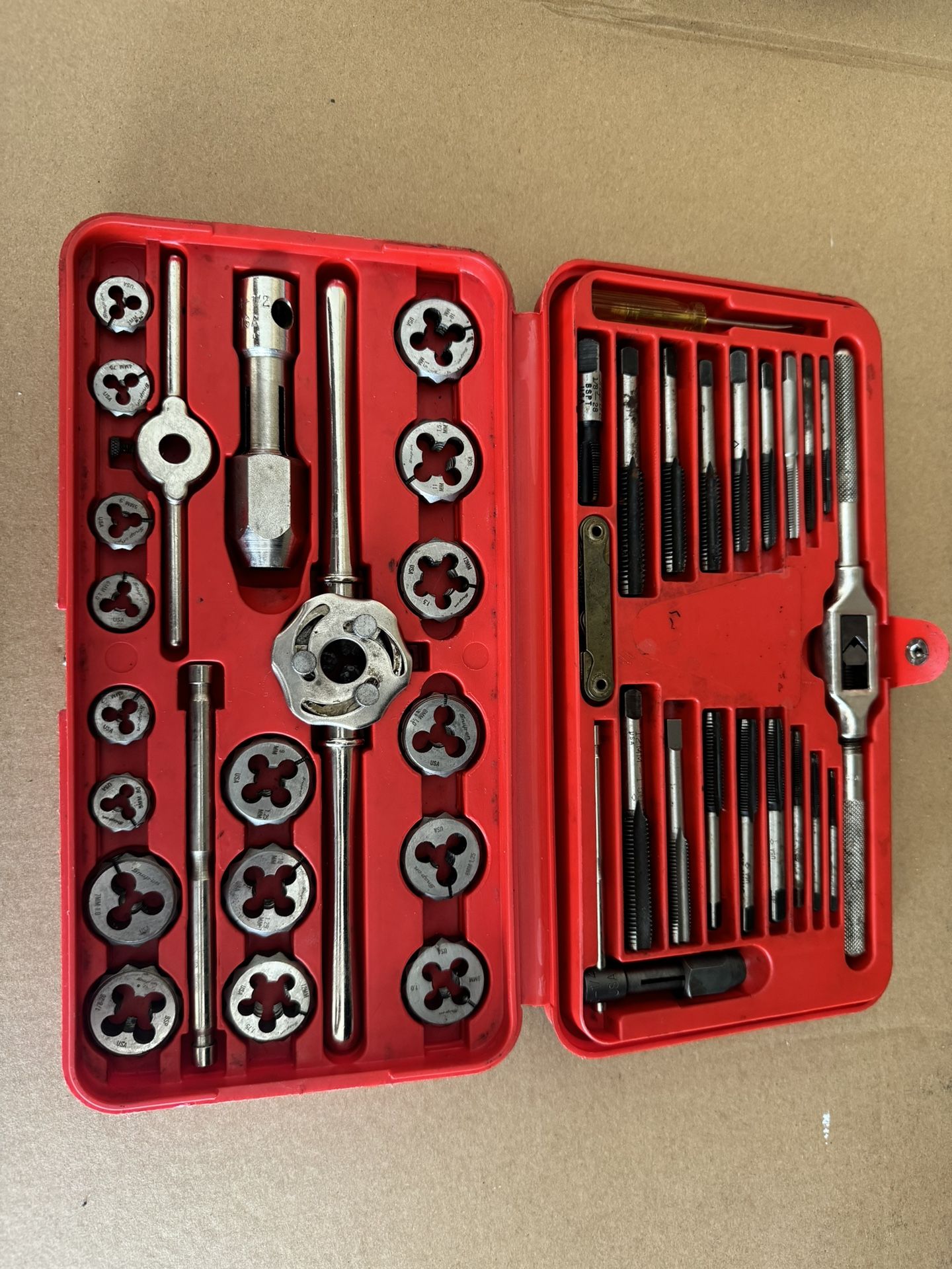 Snap On TDM117 Metric Tap & Die Set
