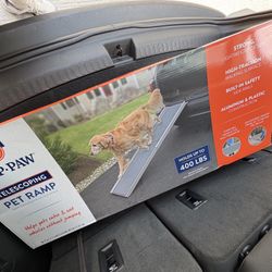 TELESCOPING PET RAMP