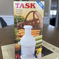 TASK Food Chopper ~ White Push Slap Kitchen Tool w/ original box salsa cutter