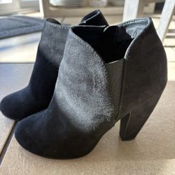 Black Heels Size 6