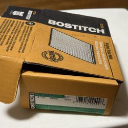 Bostitch 2-1/2 in. L X 15 Ga. 38mm Angled Strip Coated Finish Nails 3855