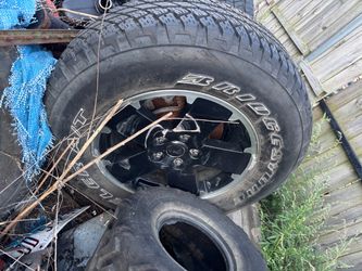 Jeep wheels $240