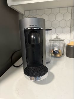 Nespresso machine with frother