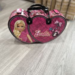 Barbie Box With 6 Dolls And Accessories 