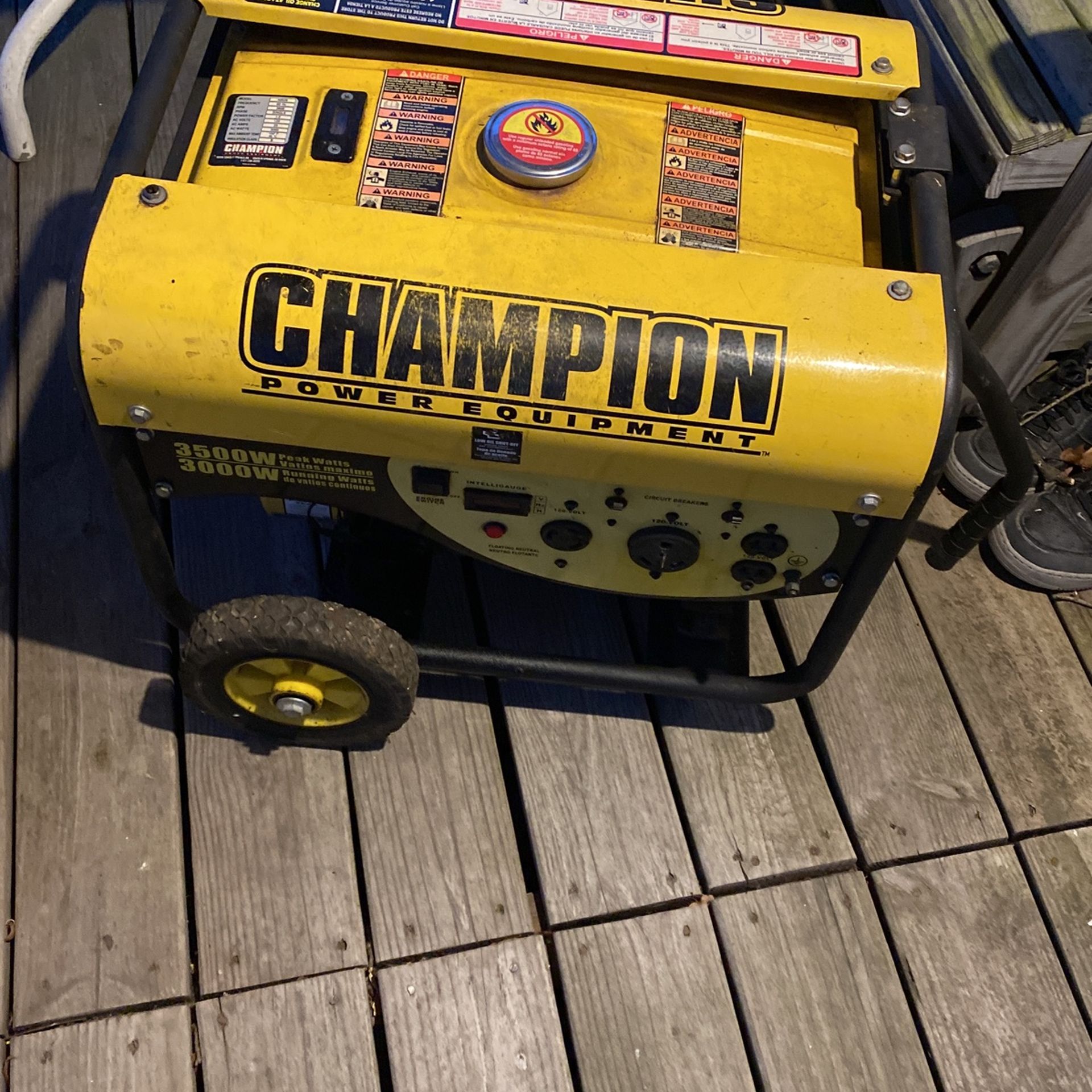 Champion generator, 3500 W in Altoona