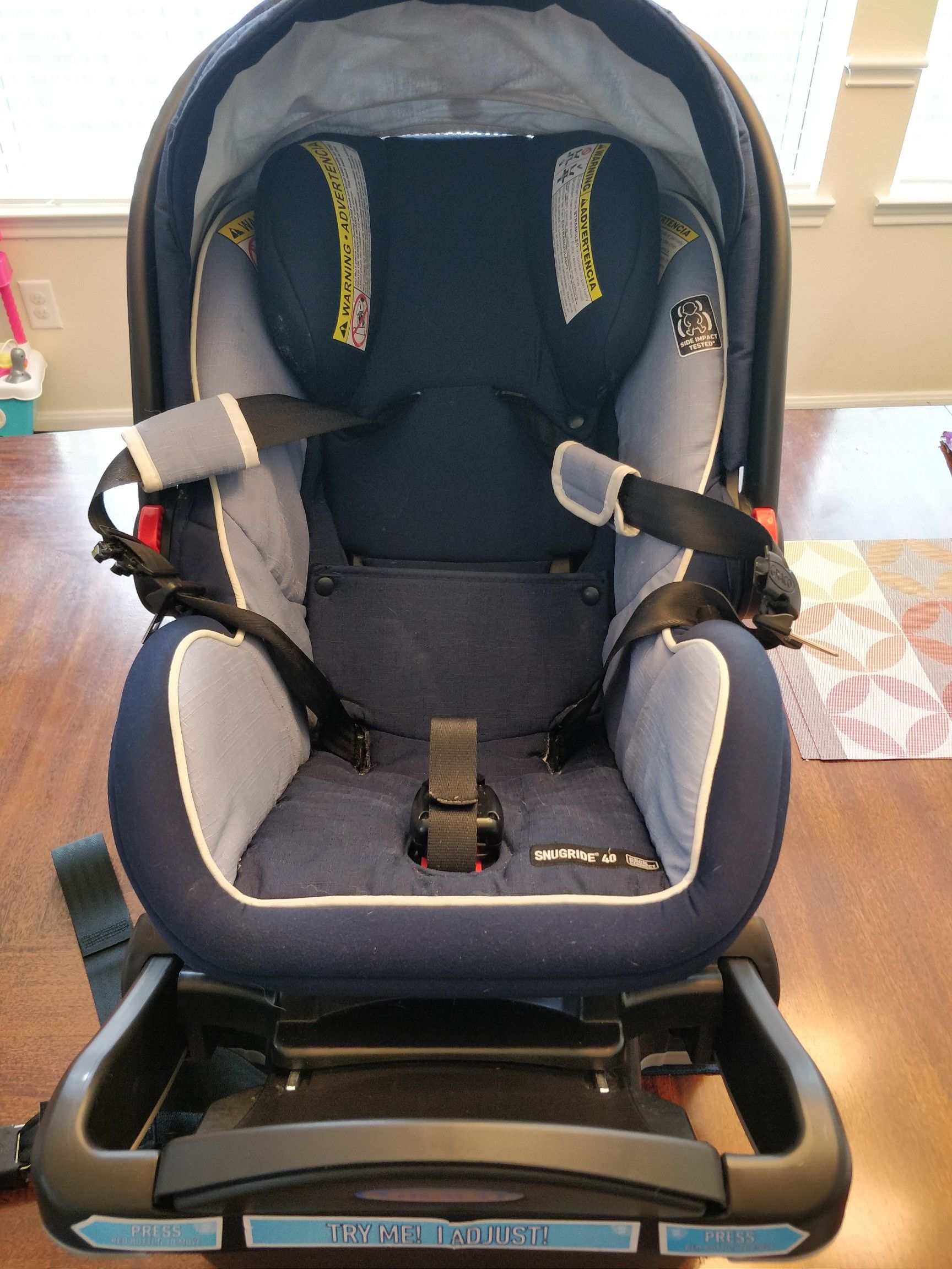 Graco infant car seat