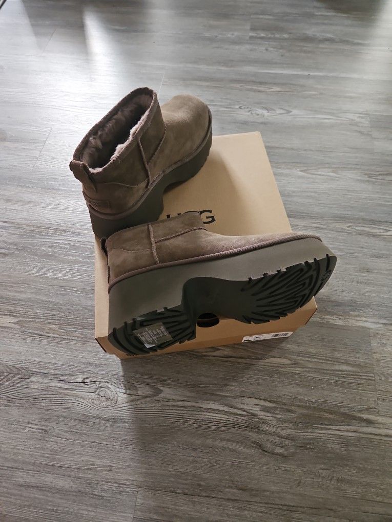 Women's UGG Boots