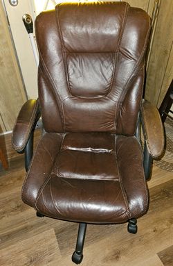 Desk chair